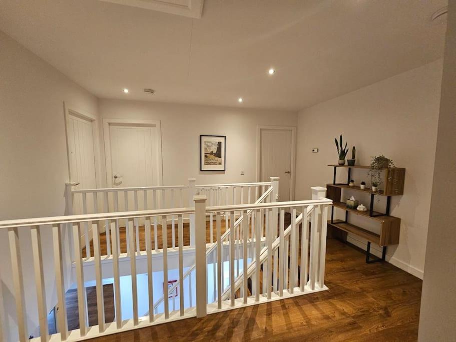 הוילה אדינבורו Our House @ Little France מראה חיצוני תמונה
